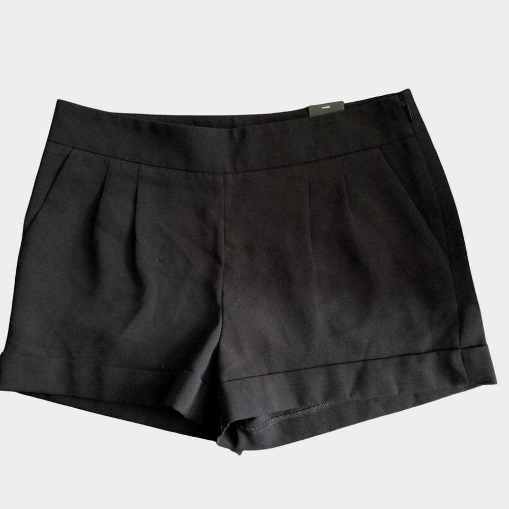 Express Womens Mid Rise Pleated Cuffed Dress Shorts Black Size 4 EXJ-3309